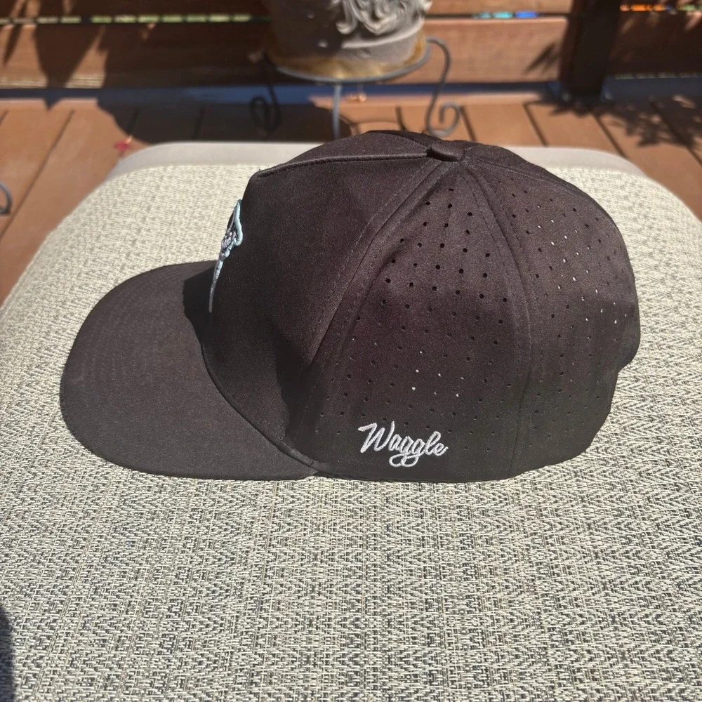 Waggle Golf Hat Mens OSFA Black Excellent Moon Shot Astronaut Snapback Cap